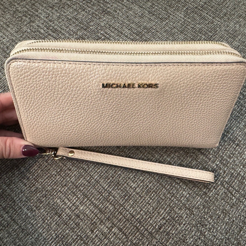 Michael Kors Soft Blush Zip-Around Wallet